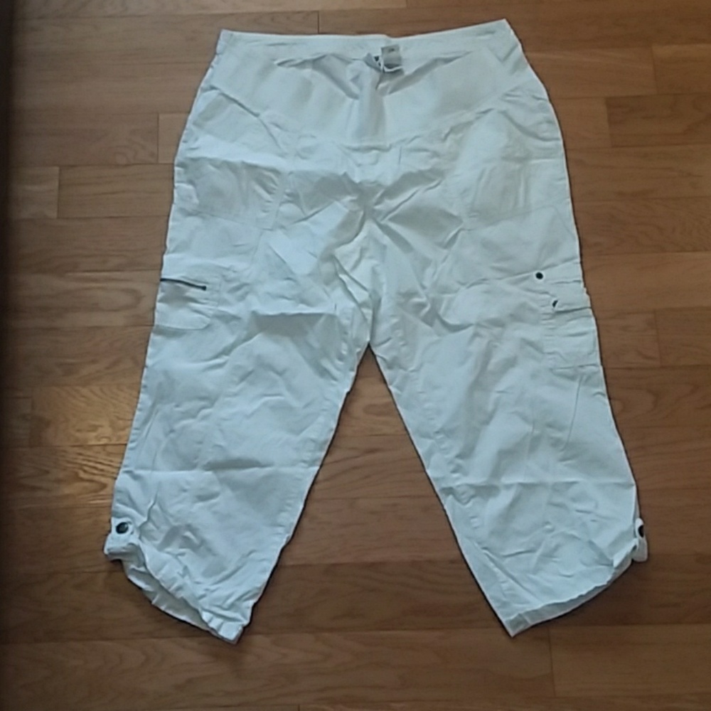 Maternity capri